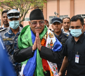 अन्तर्राष्ट्रिय कराँते प्रतियोगिताको उद्घाटन गर्न पुगे प्रचण्ड